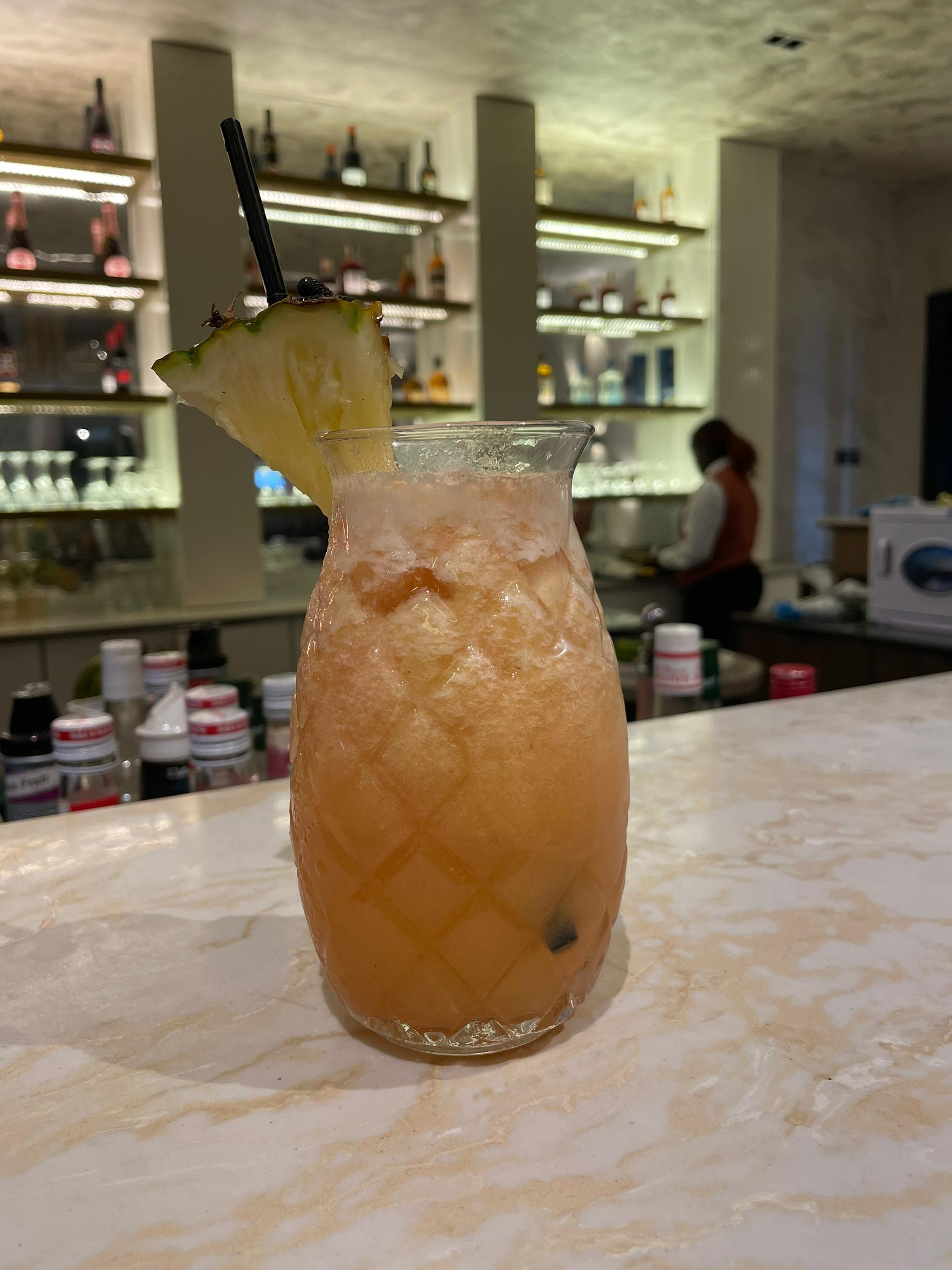 FRESH PINEAPPLE JUICE