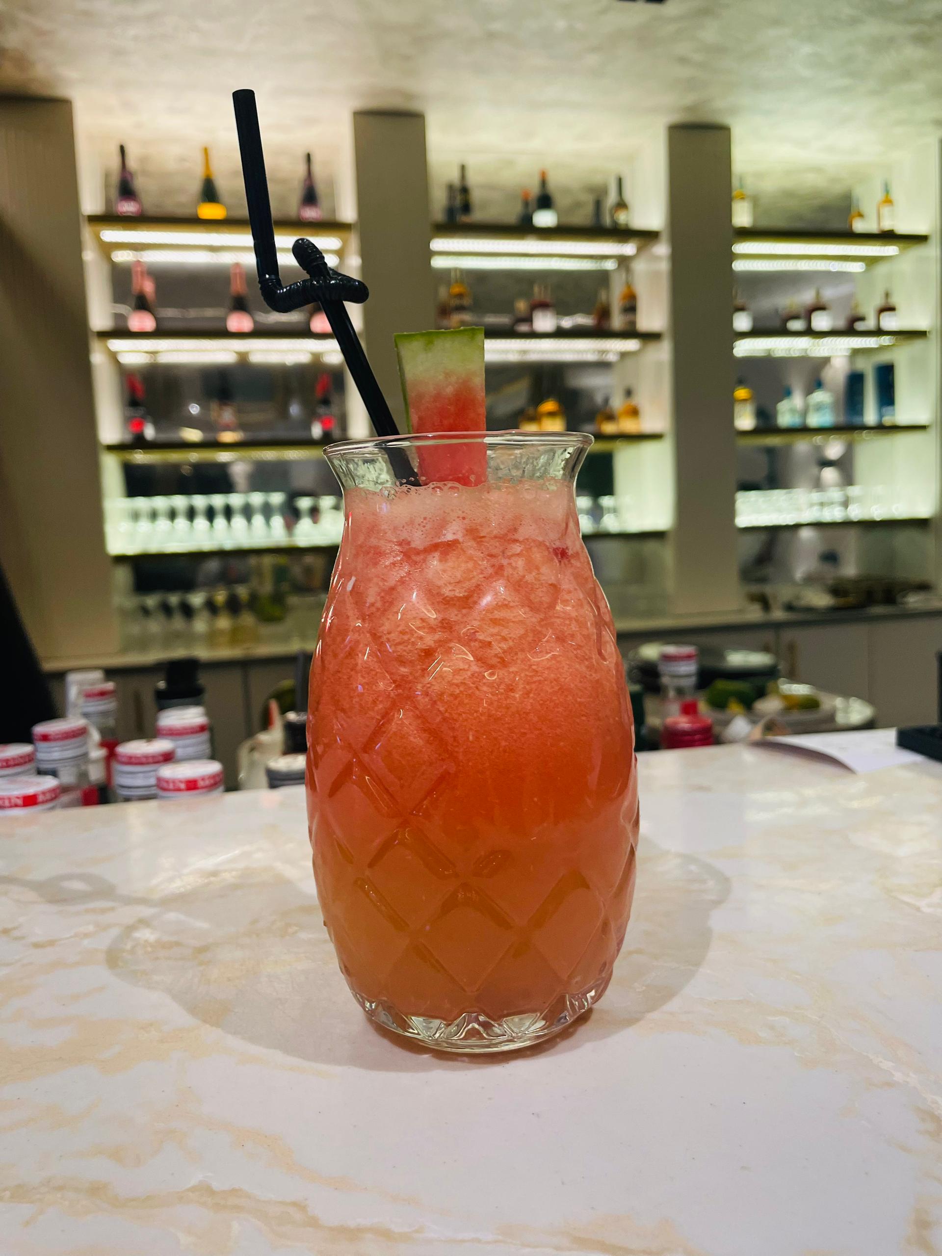 FRESH WATERMELON,PINEAPPLE & G